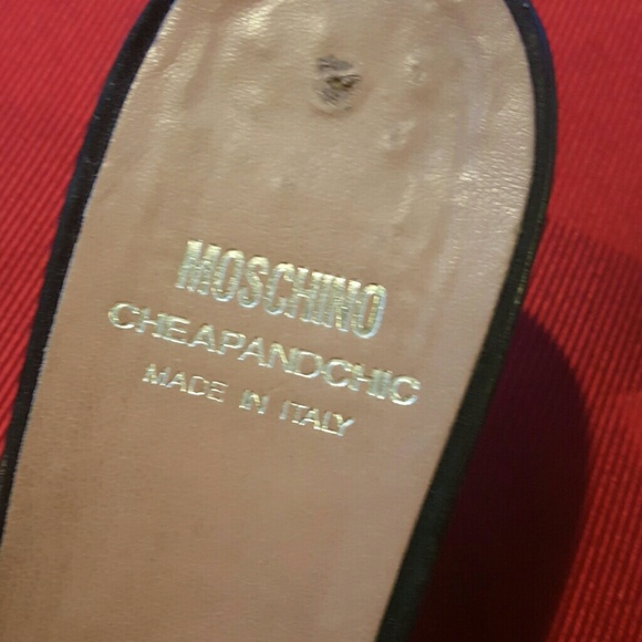 Moschino Black and White Leather Sandals best fist a size 7-7.5 - Picture 2 of 3
